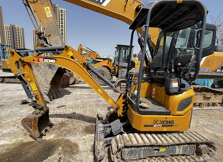 XE17U mini hydraulic excavator delivers stability, optimal comfort and safety