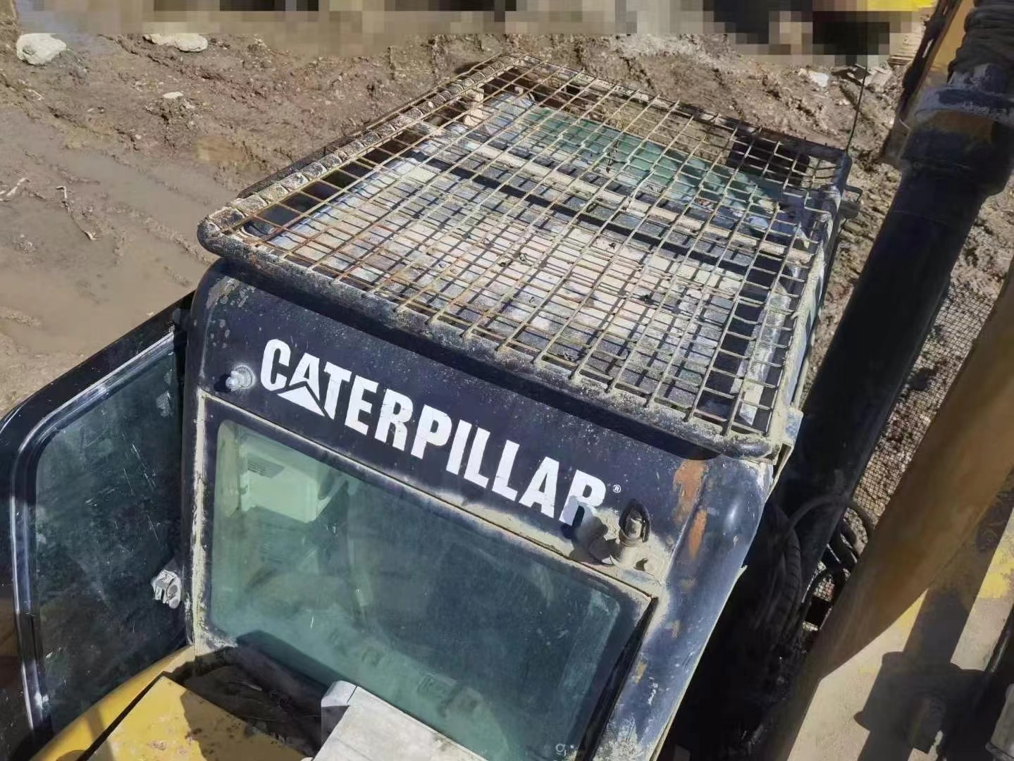 Caterpillar650