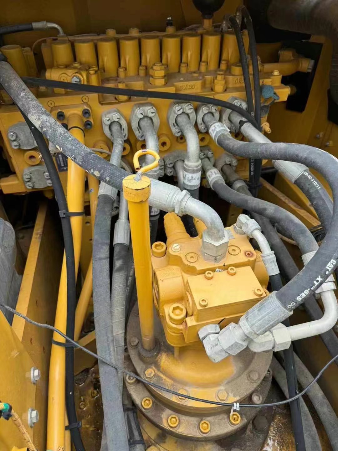 Caterpillar320