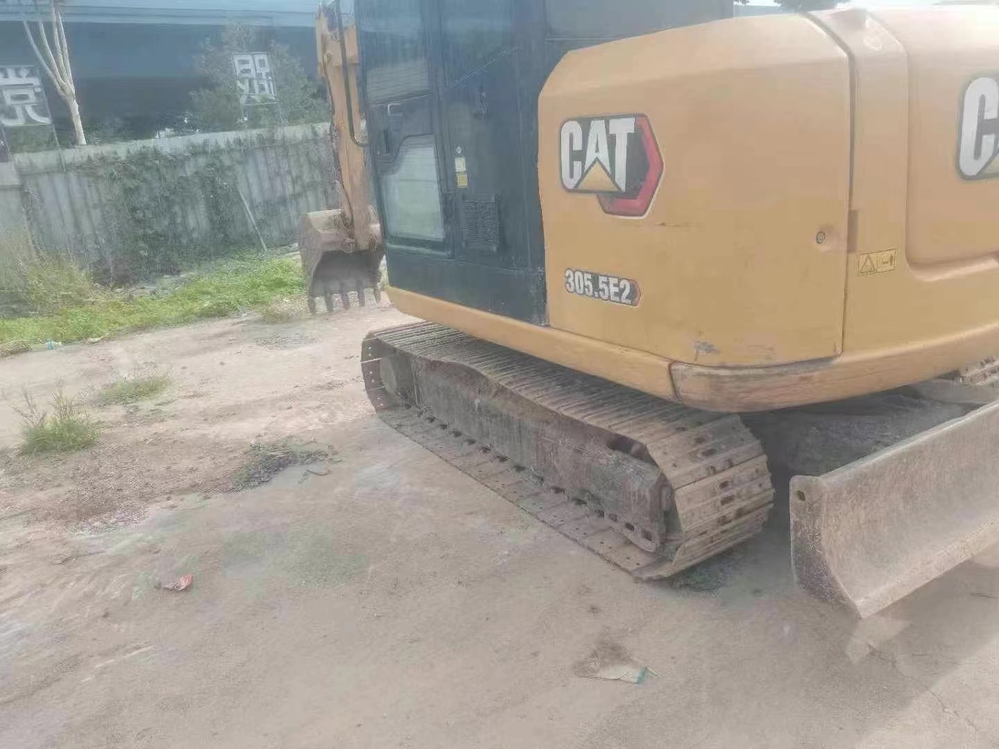 Caterpillar305.5