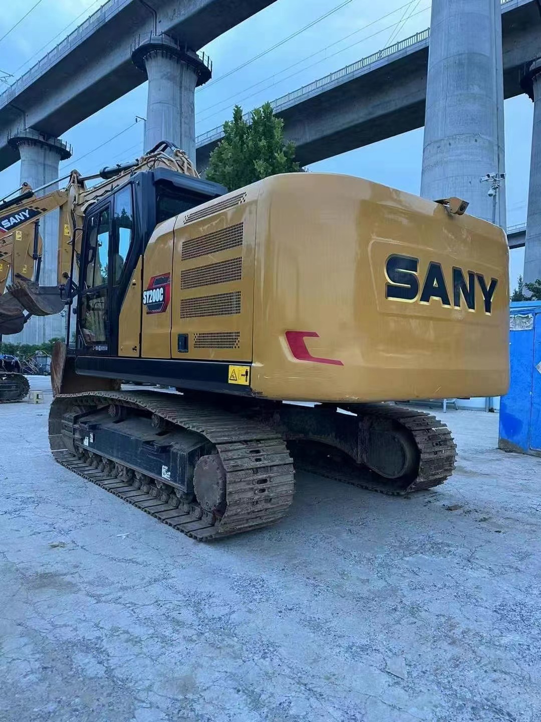 SANY200