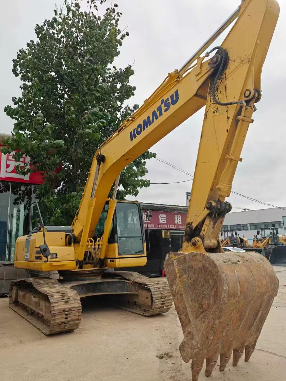 Komatsu200