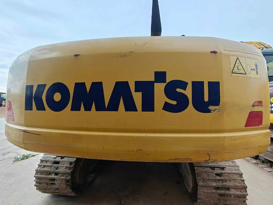 Komatsu200